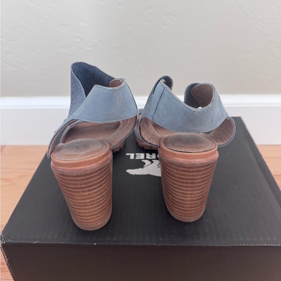 Women’s size 8 Sorel heel - Picture 4 of 9